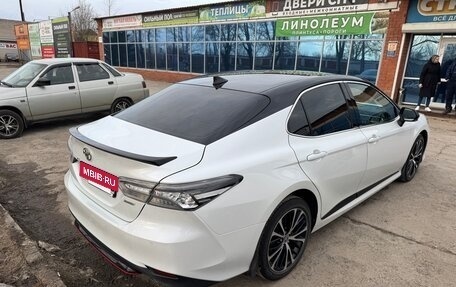 Toyota Camry, 2020 год, 3 000 000 рублей, 4 фотография