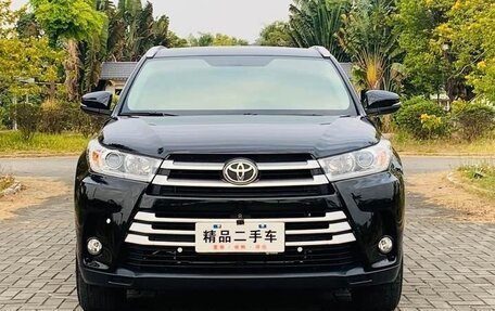 Toyota Highlander III, 2021 год, 2 690 000 рублей, 3 фотография