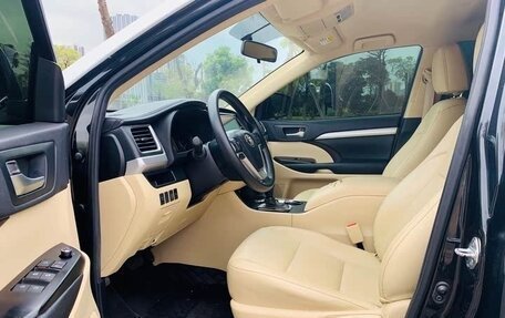 Toyota Highlander III, 2021 год, 2 690 000 рублей, 9 фотография