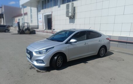 Hyundai Solaris II рестайлинг, 2019 год, 1 370 000 рублей, 8 фотография