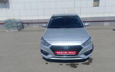 Hyundai Solaris II рестайлинг, 2019 год, 1 370 000 рублей, 2 фотография