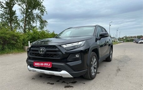 Toyota RAV4, 2024 год, 3 870 000 рублей, 1 фотография