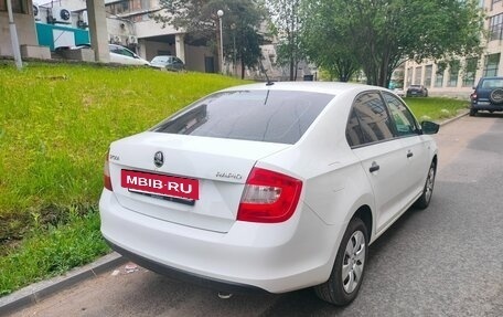 Skoda Rapid I, 2015 год, 695 000 рублей, 3 фотография