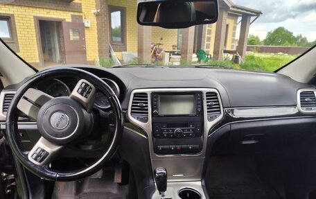 Jeep Grand Cherokee, 2012 год, 1 800 000 рублей, 17 фотография