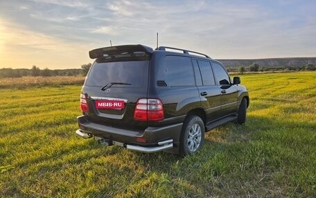 Toyota Land Cruiser 100 рестайлинг 2, 2003 год, 3 050 000 рублей, 5 фотография