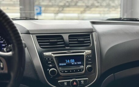 Hyundai Solaris II рестайлинг, 2014 год, 750 000 рублей, 14 фотография
