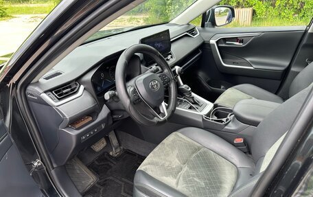 Toyota RAV4, 2024 год, 3 870 000 рублей, 11 фотография