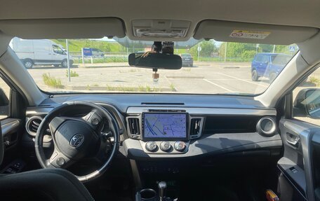 Toyota RAV4, 2013 год, 1 900 000 рублей, 10 фотография