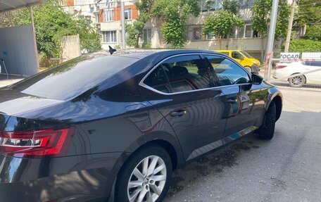 Skoda Superb III рестайлинг, 2017 год, 1 850 000 рублей, 2 фотография