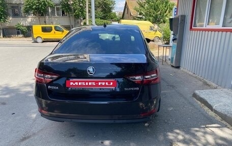 Skoda Superb III рестайлинг, 2017 год, 1 850 000 рублей, 3 фотография