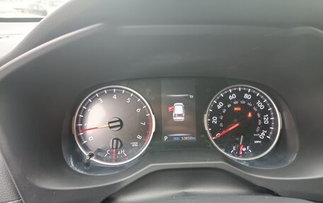 Toyota RAV4, 2021 год, 2 690 000 рублей, 15 фотография