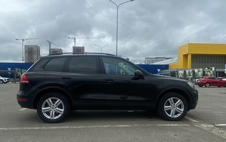 Volkswagen Touareg III, 2011 год, 2 350 000 рублей, 8 фотография