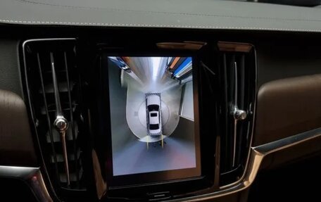 Volvo S90 II рестайлинг, 2022 год, 3 550 000 рублей, 18 фотография