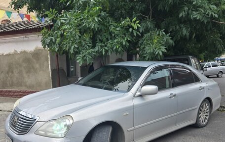 Toyota Crown Majesta, 2005 год, 1 750 000 рублей, 2 фотография