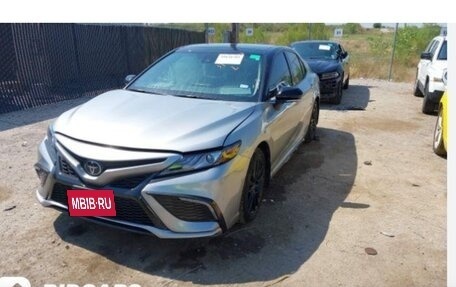 Toyota Camry, 2021 год, 2 000 000 рублей, 2 фотография
