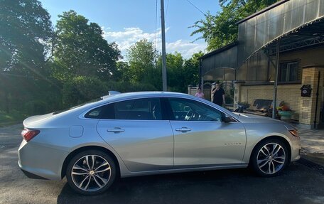 Chevrolet Malibu IX, 2021 год, 1 650 000 рублей, 2 фотография
