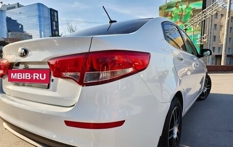 KIA Rio III рестайлинг, 2017 год, 1 400 000 рублей, 28 фотография