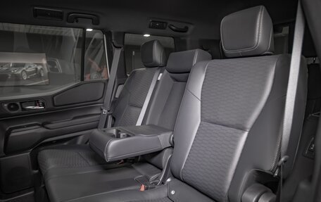 Toyota Land Cruiser Prado, 2024 год, 9 390 000 рублей, 21 фотография