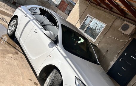 Opel Insignia II рестайлинг, 2011 год, 900 000 рублей, 2 фотография