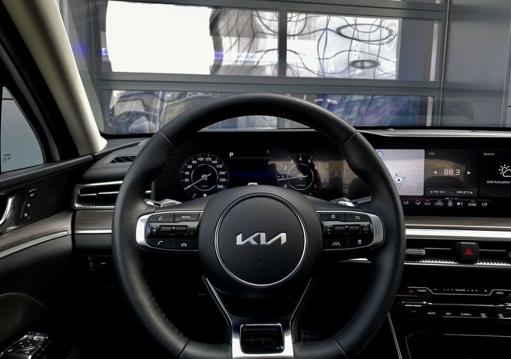 KIA K5, 2023 год, 3 499 000 рублей, 12 фотография