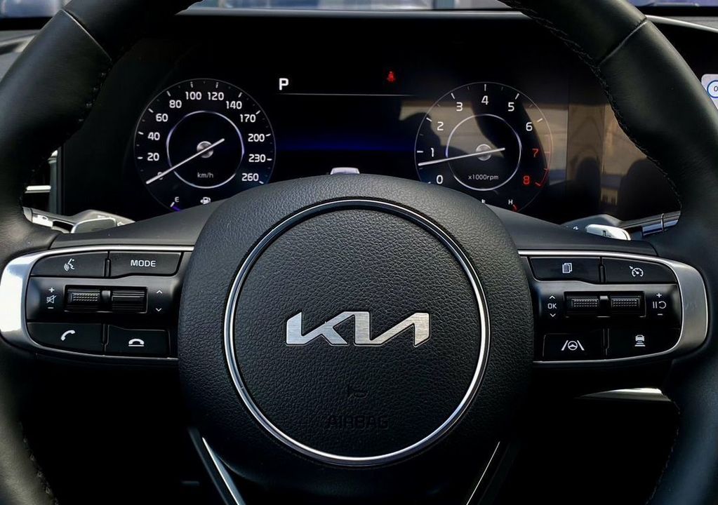 KIA K5, 2023 год, 3 499 000 рублей, 13 фотография