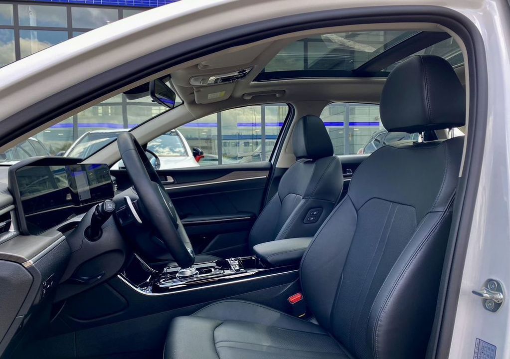 KIA K5, 2023 год, 3 499 000 рублей, 28 фотография