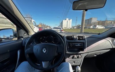 Renault Logan II, 2017 год, 400 000 рублей, 1 фотография