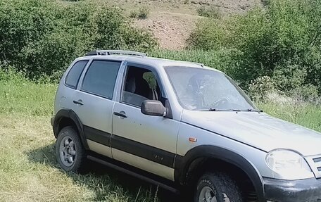 Chevrolet Niva I рестайлинг, 2003 год, 350 000 рублей, 13 фотография