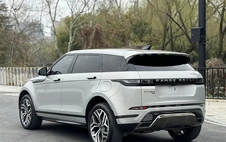 Land Rover Range Rover Evoque II, 2022 год, 2 600 000 рублей, 5 фотография