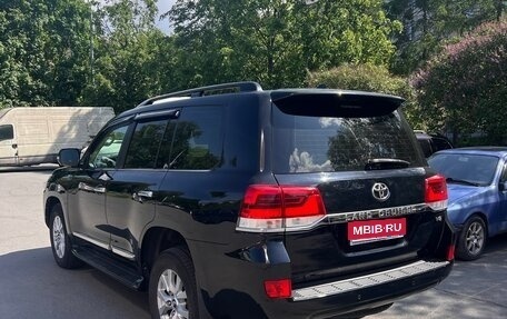 Toyota Land Cruiser 200, 2017 год, 5 750 000 рублей, 1 фотография