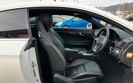 Mercedes-Benz E-Класс, 2013 год, 1 600 000 рублей, 21 фотография