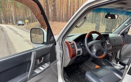 Mitsubishi Pajero III рестайлинг, 2003 год, 885 000 рублей, 13 фотография