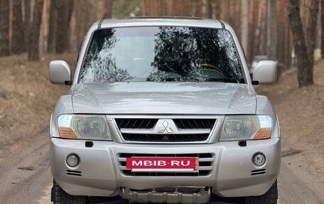 Mitsubishi Pajero III рестайлинг, 2003 год, 885 000 рублей, 4 фотография