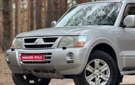 Mitsubishi Pajero III рестайлинг, 2003 год, 885 000 рублей, 2 фотография