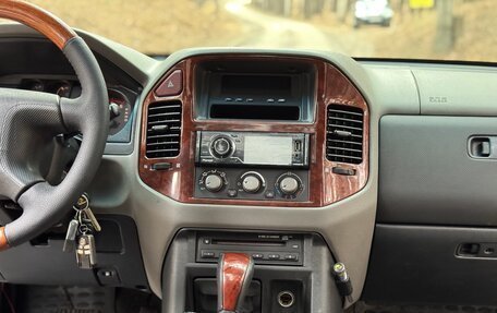 Mitsubishi Pajero III рестайлинг, 2003 год, 885 000 рублей, 26 фотография