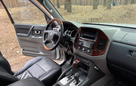 Mitsubishi Pajero III рестайлинг, 2003 год, 885 000 рублей, 30 фотография