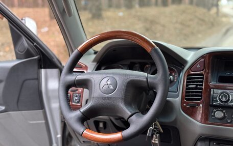 Mitsubishi Pajero III рестайлинг, 2003 год, 885 000 рублей, 27 фотография