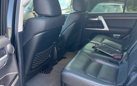 Toyota Land Cruiser 200, 2017 год, 5 750 000 рублей, 9 фотография