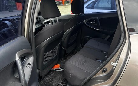 Toyota RAV4, 2011 год, 1 350 000 рублей, 10 фотография