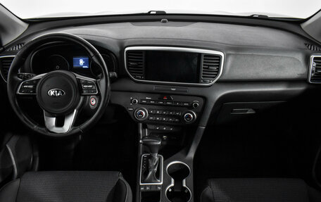 KIA Sportage IV рестайлинг, 2021 год, 1 890 000 рублей, 12 фотография