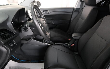 Hyundai Solaris II рестайлинг, 2021 год, 1 739 000 рублей, 8 фотография