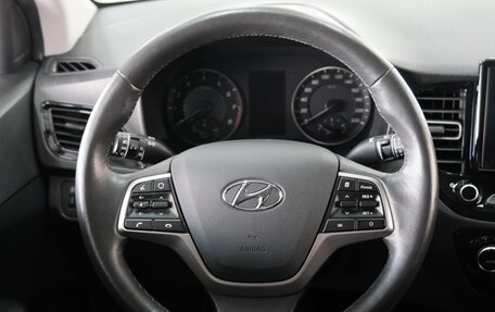 Hyundai Solaris II рестайлинг, 2021 год, 1 739 000 рублей, 13 фотография