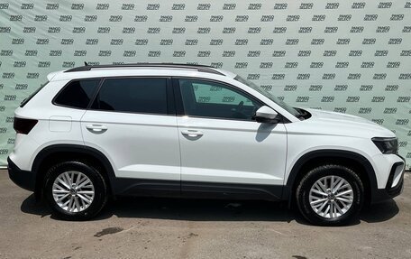 Volkswagen Taos, 2022 год, 2 495 000 рублей, 9 фотография