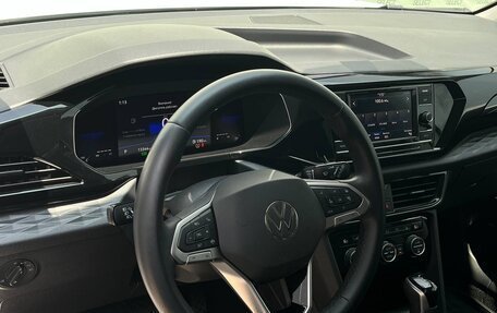 Volkswagen Taos, 2022 год, 2 495 000 рублей, 15 фотография