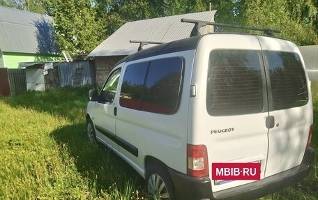 Peugeot Partner II рестайлинг 2, 2010 год, 250 000 рублей, 4 фотография