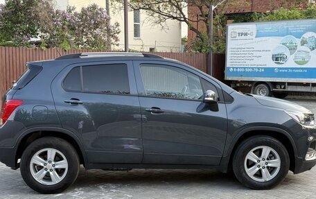 Chevrolet Trax, 2022 год, 1 550 000 рублей, 6 фотография