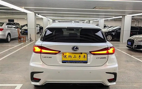 Lexus CT I рестайлинг, 2021 год, 2 100 000 рублей, 17 фотография