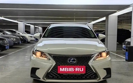 Lexus CT I рестайлинг, 2021 год, 2 100 000 рублей, 2 фотография