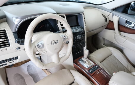 Infiniti FX II, 2011 год, 2 179 000 рублей, 13 фотография