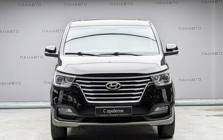 Hyundai Grand Starex Grand Starex I рестайлинг 2, 2019 год, 3 949 000 рублей, 3 фотография